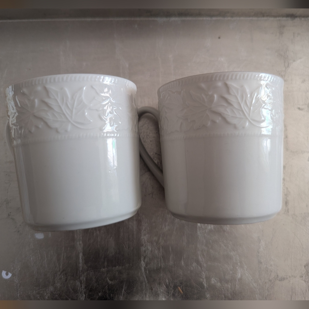 Martha Stewart Mugs Classic White Embossed Maple Leaf